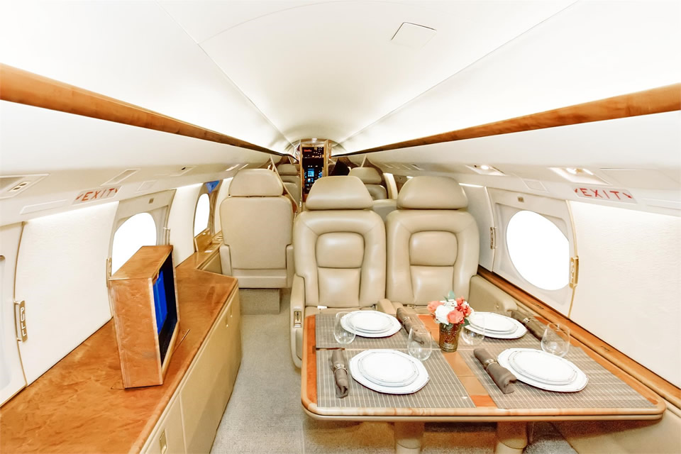 Gulfstream GIV Private Charter Flights