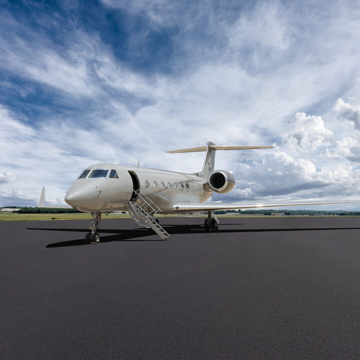 best priave jet for each class: exterior view of private jet