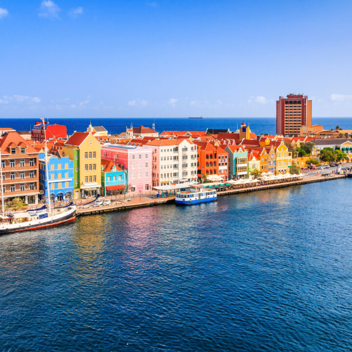 Flights-to-Aruba-Islands