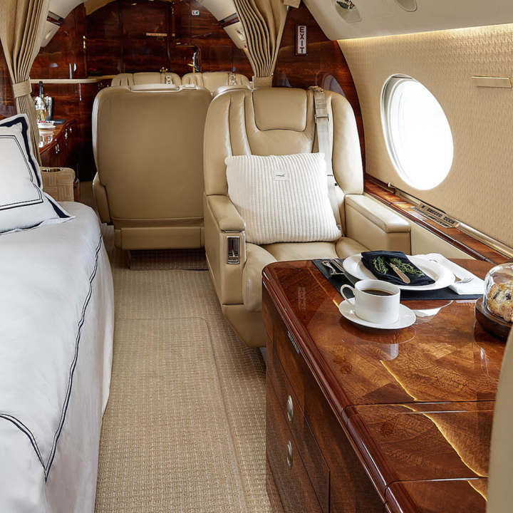 Private-Jet-vs.-First-Class
