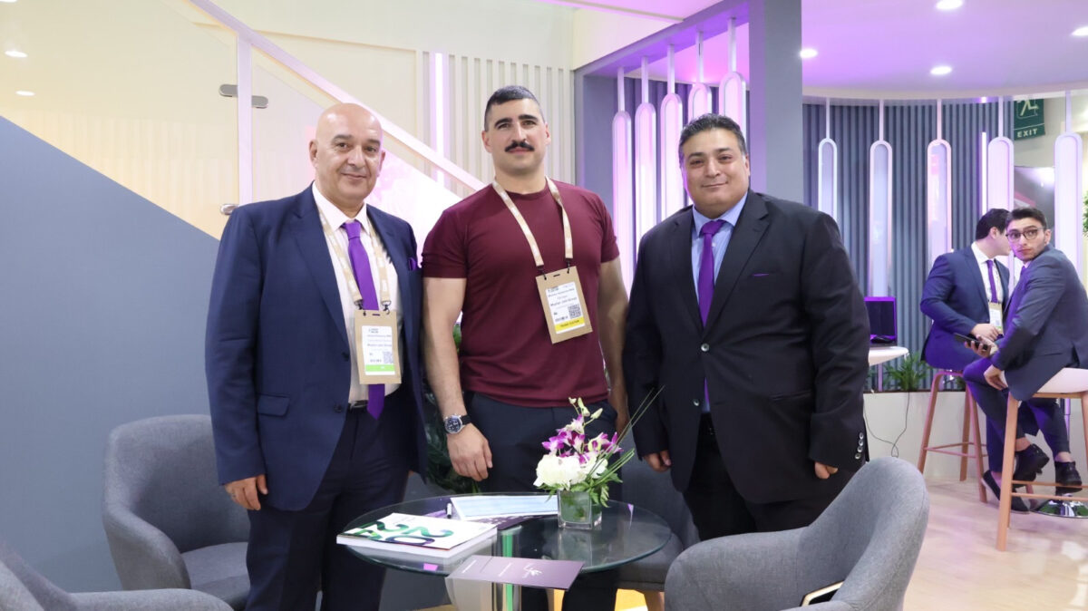 ceo, michael vanacore-netz signing deal with mayfair jets